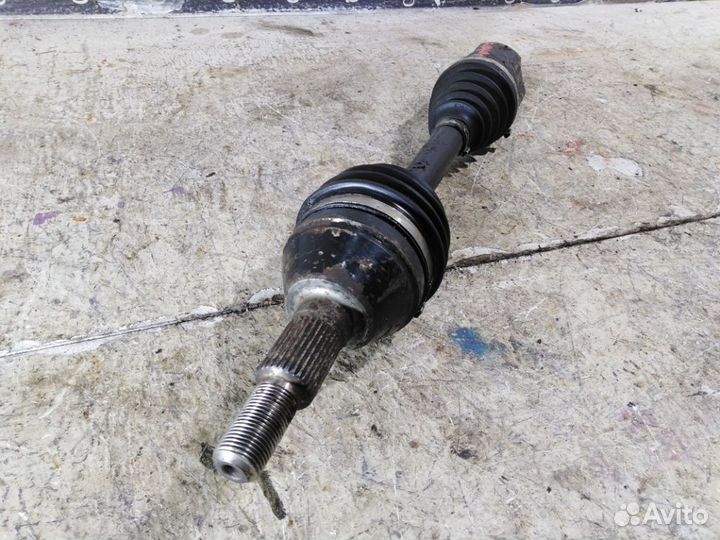 Привод передний правый