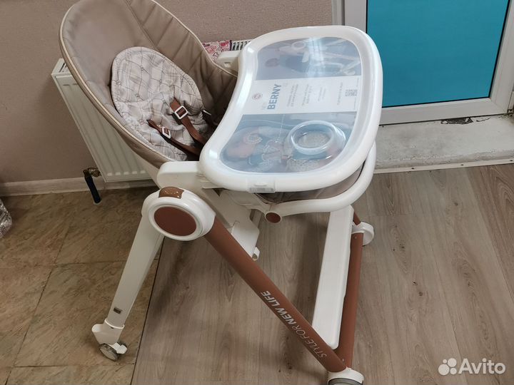 Стульчик для кормления happy baby berny v2