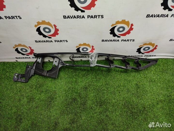 Кронштейн крыла переднего левый Bmw X5 E70 3.0 N52