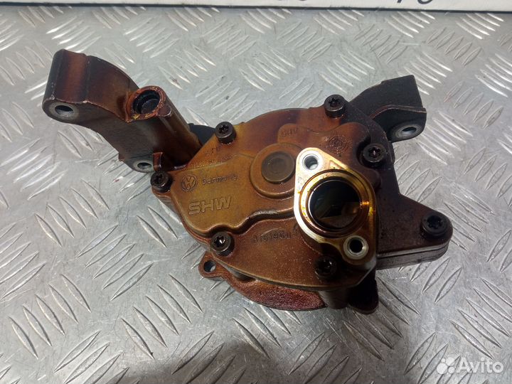 Б/У Масляный насос 1,4 BMY. BLG