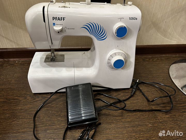 Швейная машина Pfaff
