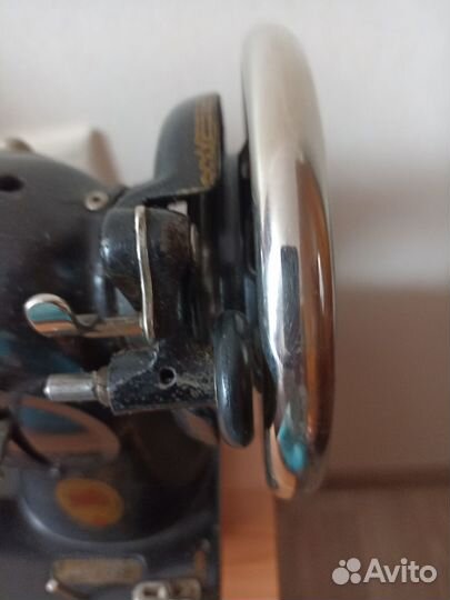 Швейная машинка ножная