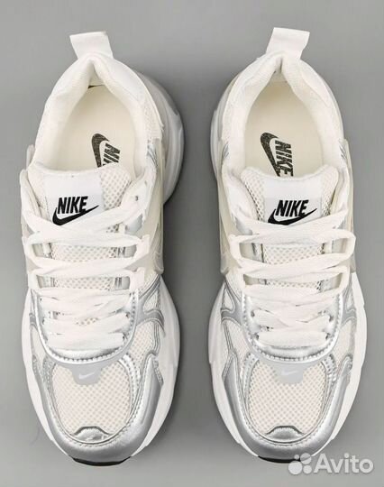 Кроссовки женские 39 размер