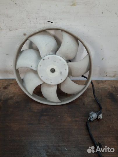 Вентилятор радиатора Peugeot 107 хэтчбэк 3 дв. 1.0