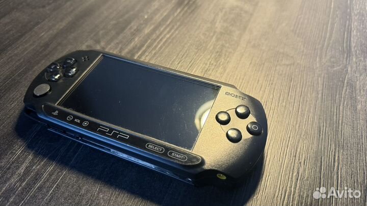 Sony PSP e 1008