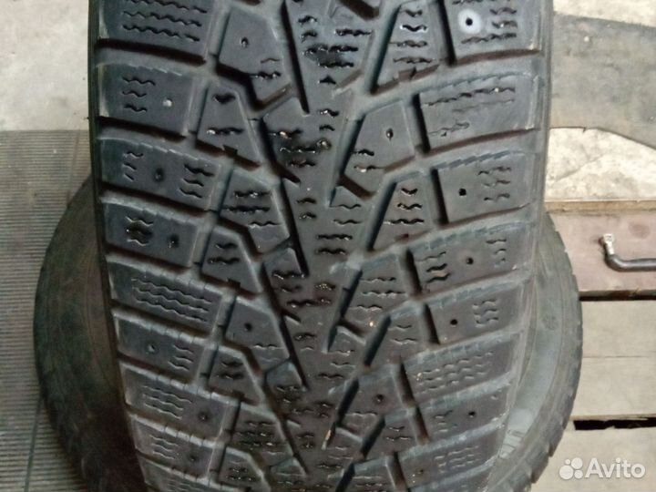 Maxxis ArcticTrekker NP3 205/60 R16 96T