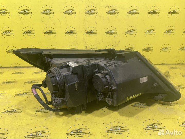 Фара передняя левая Kia Sorento