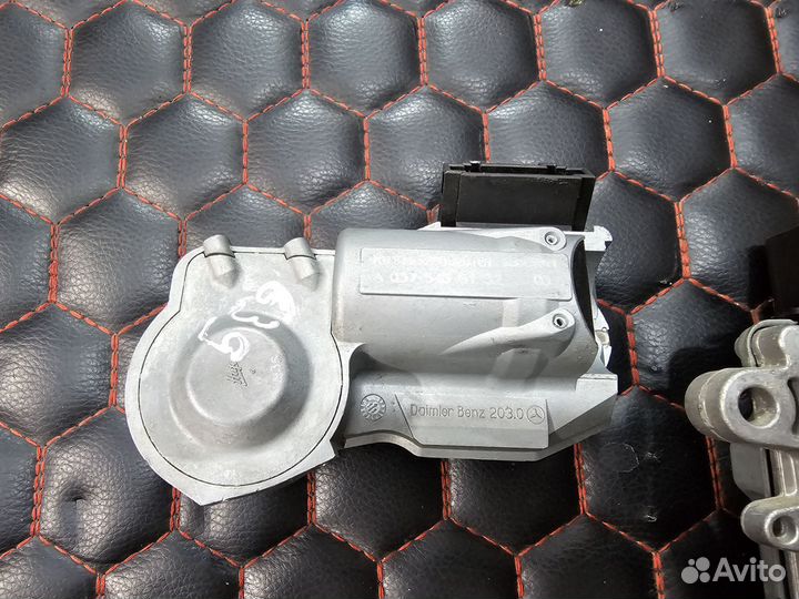 Ключ комплект Mercedes W639 рест OM642