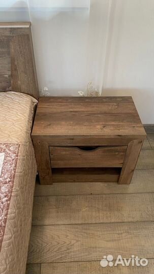 Спальный гарнитур