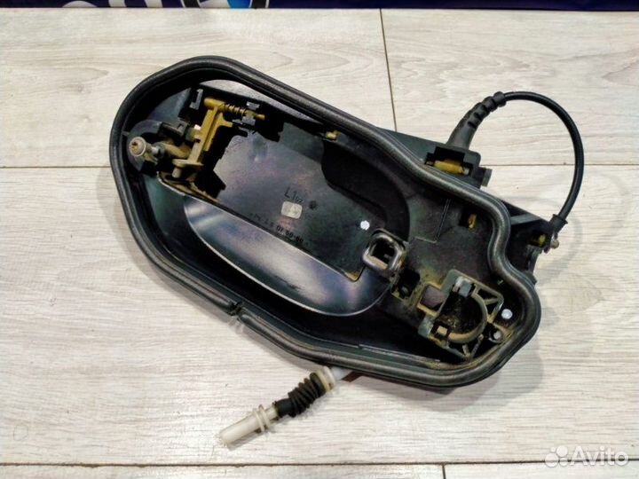 Держатель ручки (скелет) задний левый Bmw X3 E83