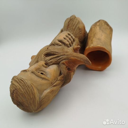 Статуэтка (карандашница) 