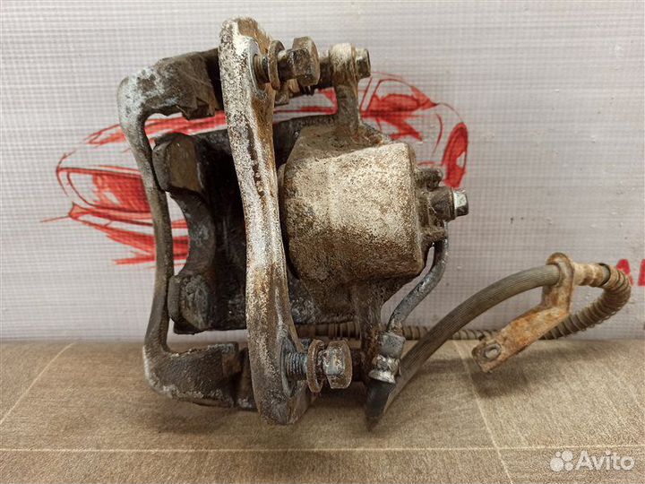 Тормозная система - суппорт передняя правая Kia