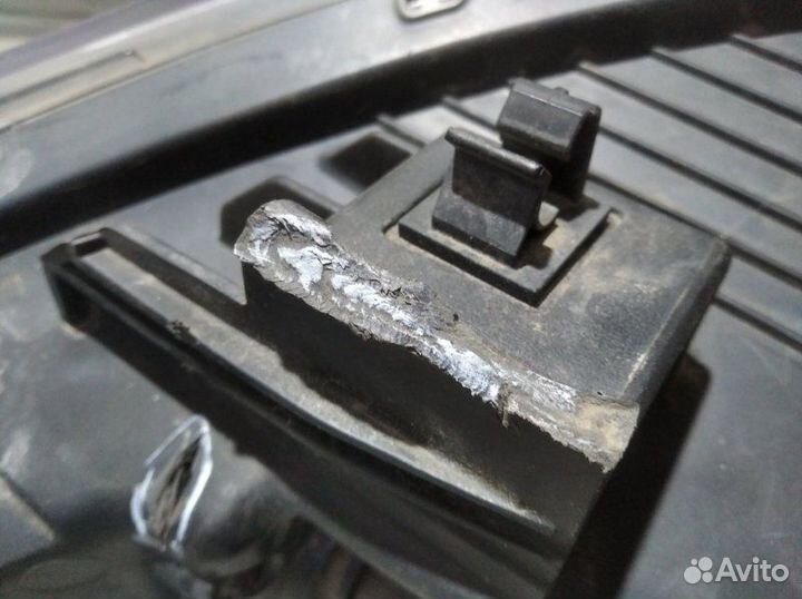 Фара галогеновая передняя правая Hyundai Solaris