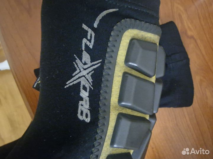 Защита для запястий хоккей