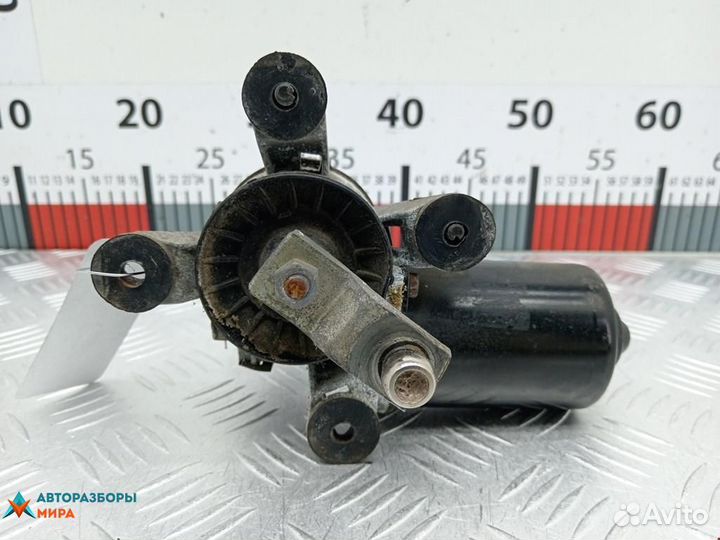 Моторчик передних стеклоочистителей (дворников)