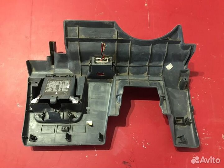 Накладка на щиток приборов левая Nissan Almera N16