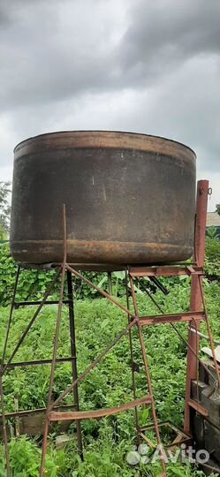 Емкость для воды металлическая бу