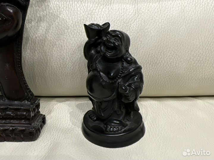 Статуэтка будды