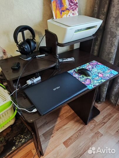 Компьютерный стол