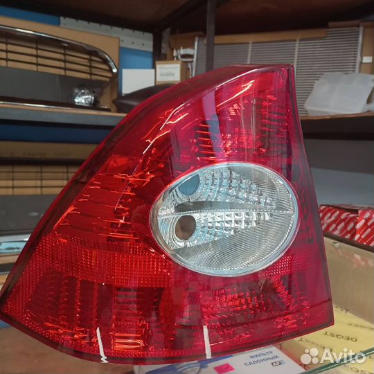 Фонарь задний левый Ford Focus 2 седан