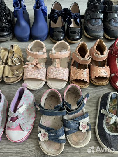 Обувь для девочки crocs. Zara,carters,vitacci