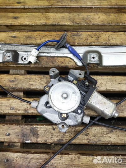 Nissan Teana J31 - стеклоподъемник передний правый