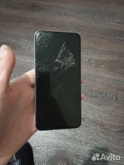 Samsung Galaxy A40, 4/128 ГБ