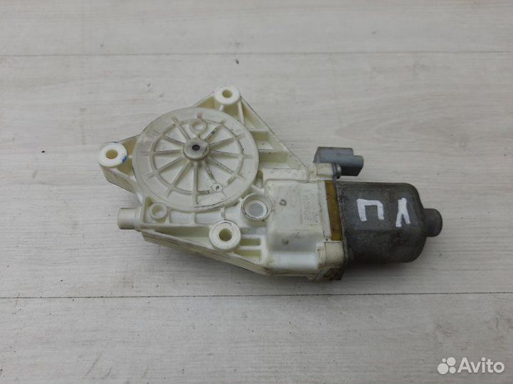 Моторчик стеклоподъемника передний левый левый Kia