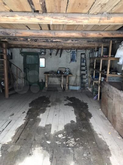 Гараж, > 30 м²