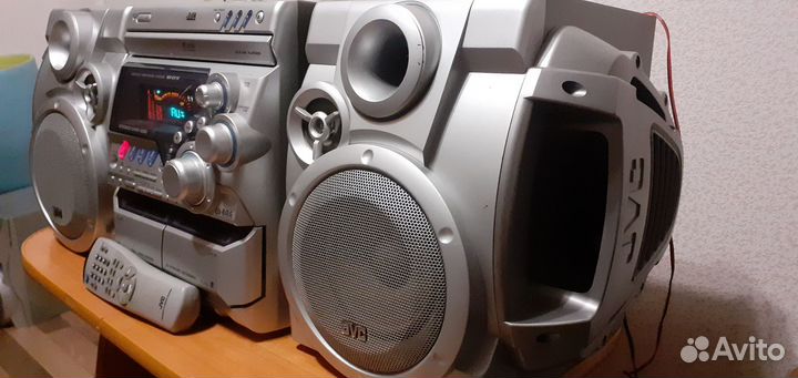 Музыкальный центр