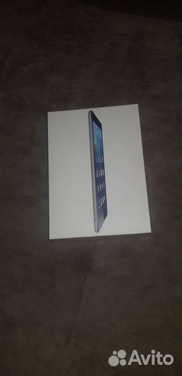 Коробка от iPad air 2013 года