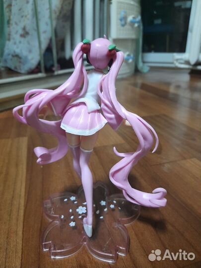 Фигурка Сакура Мику