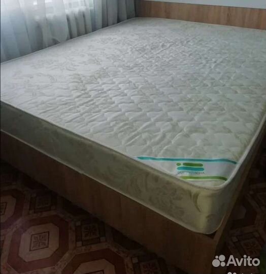 Кровать с Матрасом