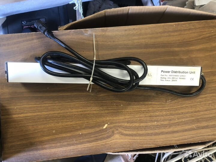 Блок розеток в стойку Hyperline