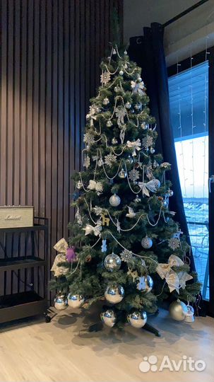 Елка искусственная 240