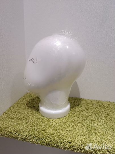 Голова манекена из пластмассы для париков или шляп