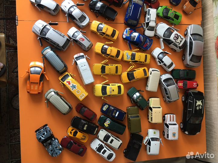 Машинки бу металл и пластик