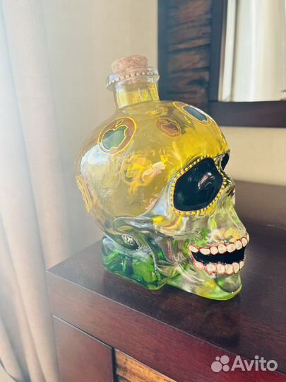 Штоф Череп витражный в стиле apple 800 мл