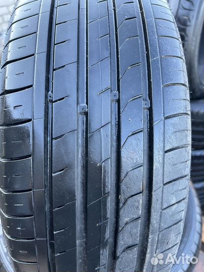 Nexen N'Fera SU1 215/60 R16 95V
