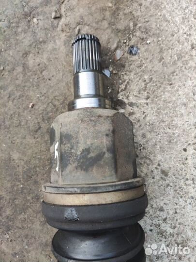 Приводной вал передний левый Mitsubishi Galant