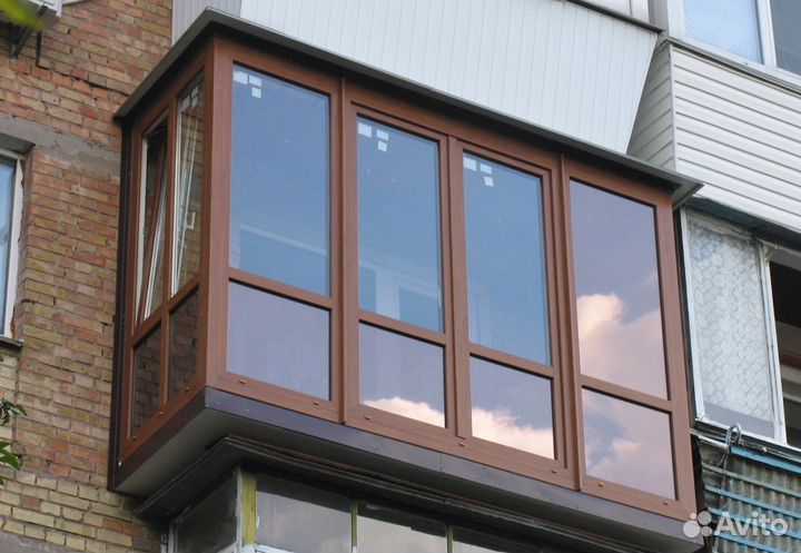 Балконы-остекление, отделка, мебель