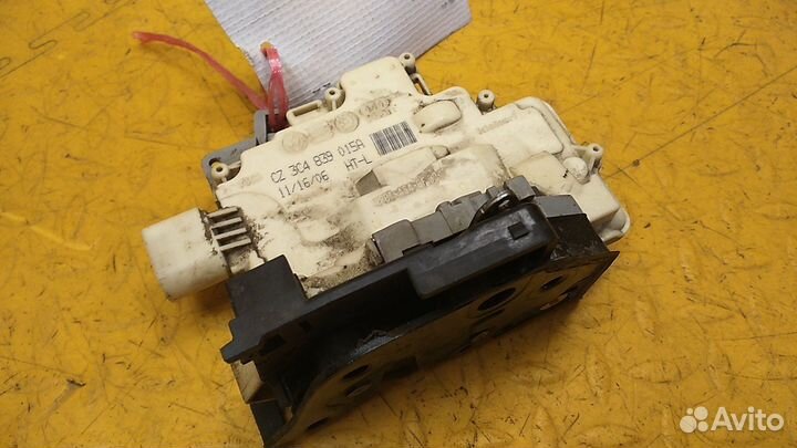 Замок двери задней левой Q7 (4L) 3C4839015A