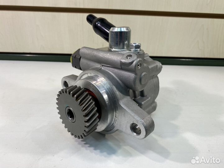 Насос гидроусилителя Toyota Land Cruiser 1hdfte