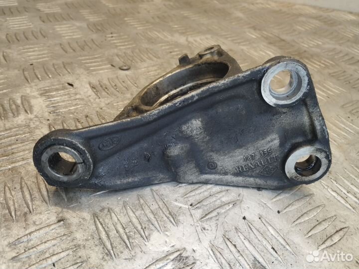 Кронштейн правого привода Renault Megane k9k 722