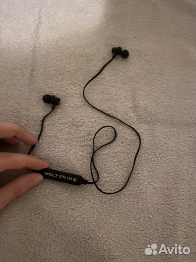 Наушники W.O.L.T
