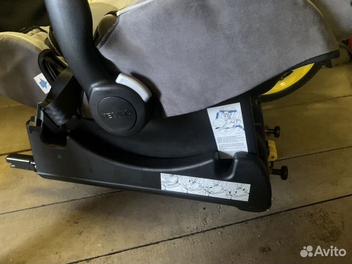 Детское сидение для автомобиля Recaro
