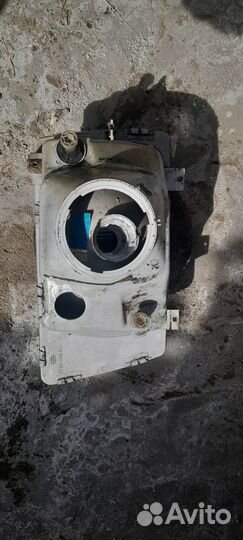 Фара передняя левая