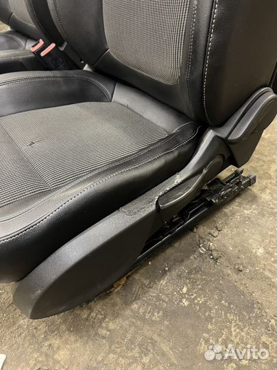 Комплект сидений Opel Astra j cosmo