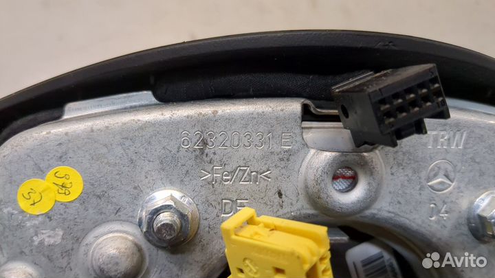 Подушка безопасности водителя Mercedes E W212