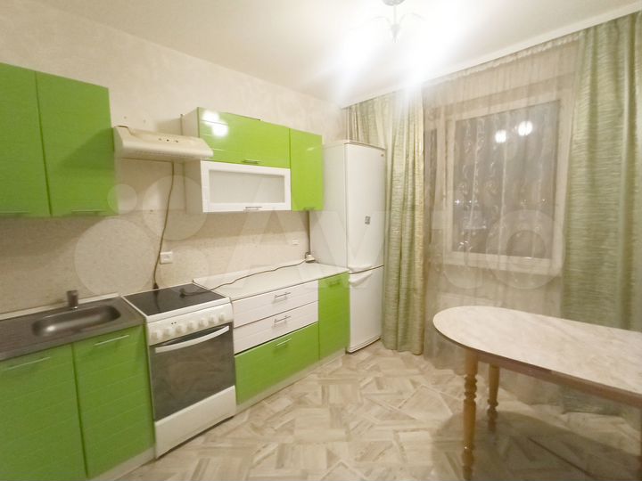 2-к. квартира, 51 м², 1/16 эт.